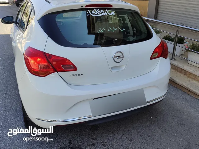 Used Opel Astra in Hebron