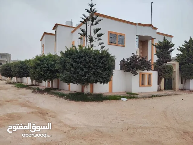 فيلا دورين خدمية او سكنية للأجار في بلعون خلف مطعم باله للأسماك