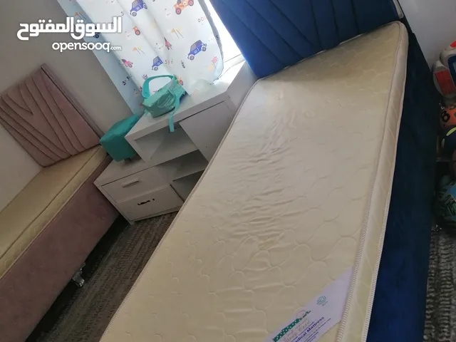 سريرين للبيع الدواعي السفر.