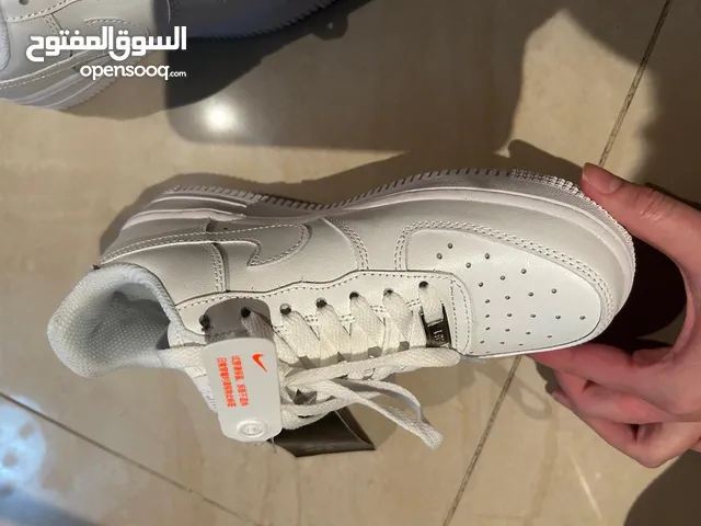 Nike Air Force بناتي للبيع