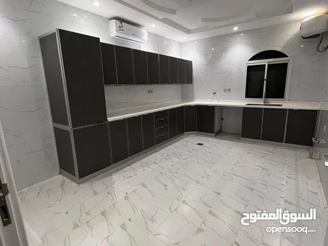 170 m2 3 Bedrooms Apartments for Rent in Dammam Al Firdaws
