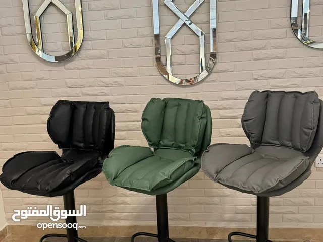 وصلت كراسي ستول موديلات 2025 وبتقدر تختار منها اللي بناسب بيتك أو مطعمك أو شركتك وكمان جبنالكم