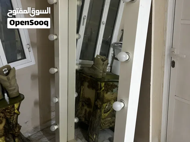 للبيع جامه مع الاضاءه