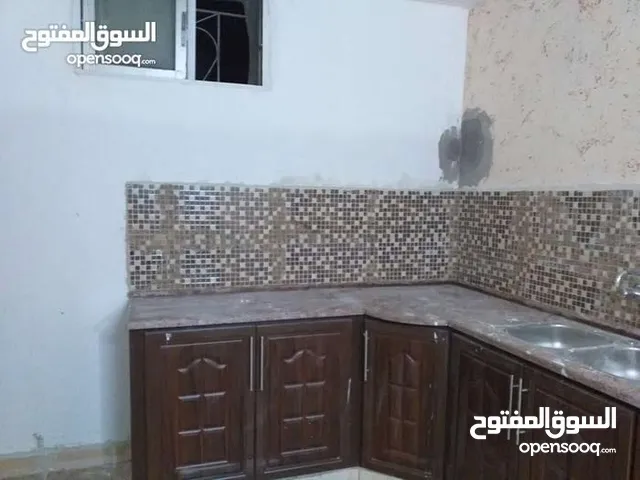 120 m2 3 Bedrooms Apartments for Rent in Zarqa Hay Al-Rasheed - Rusaifah