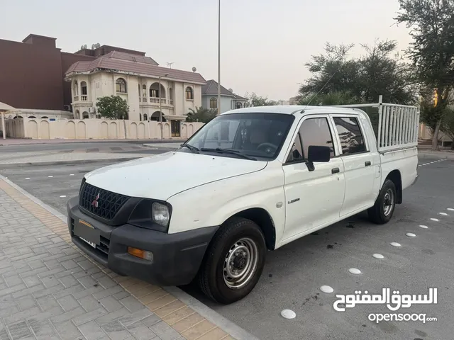 للبيع بيك اب ميتسوبيشي موديل 2003