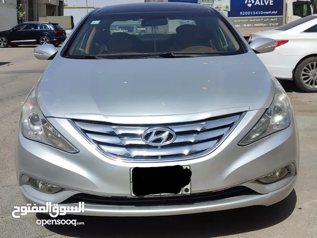 Hyundai Sonata 2012 Full Option Vehicle Is In Excellent Condition