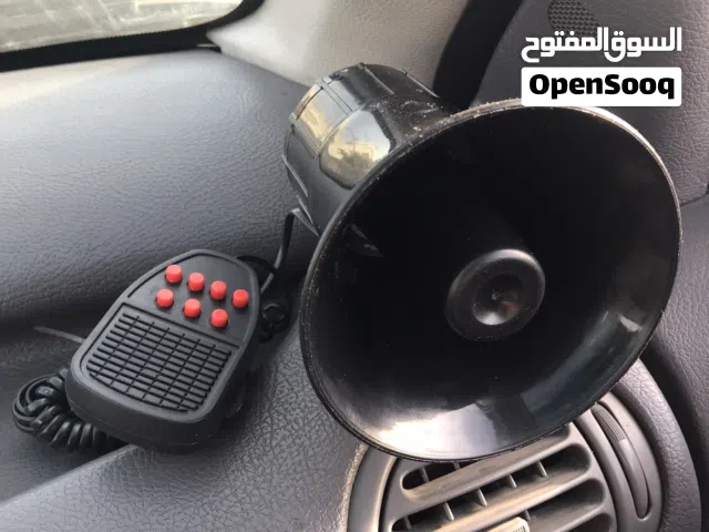 سماعة مع مايك عدة اصوات صوت علي جدآ ب 25 دينار