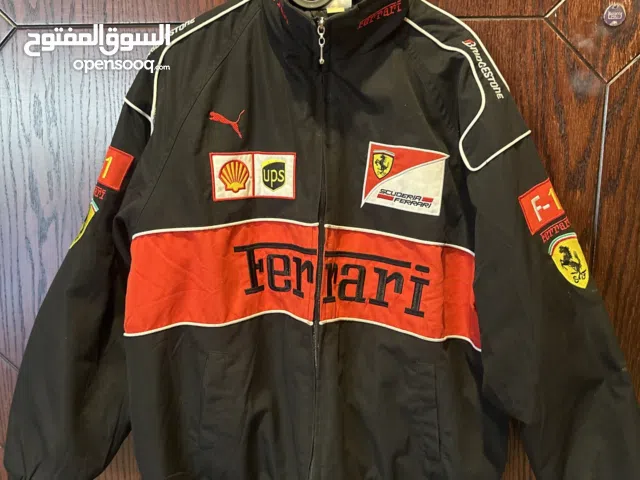 جاكيت فراري