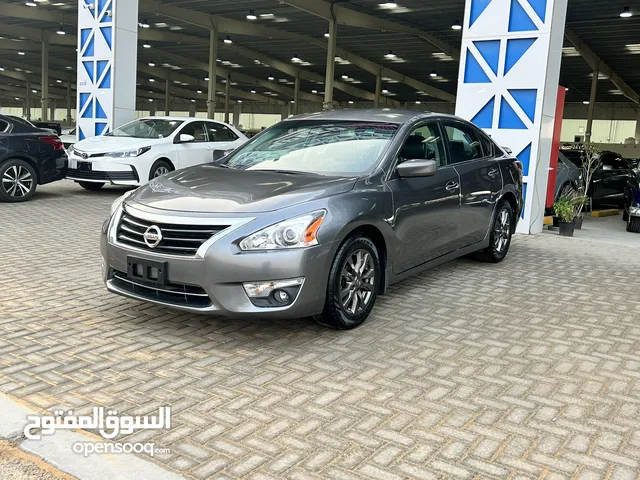 Nissan Altima 2015 in Um Al Quwain