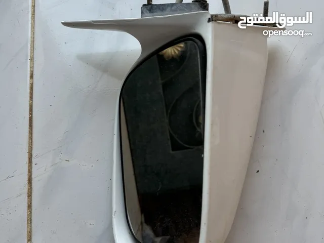 مرايا كامري يسار