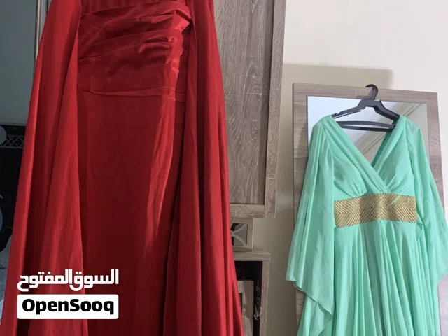 فستان سهره و قفطان للبيع ابسه واحده ساعتين فقط