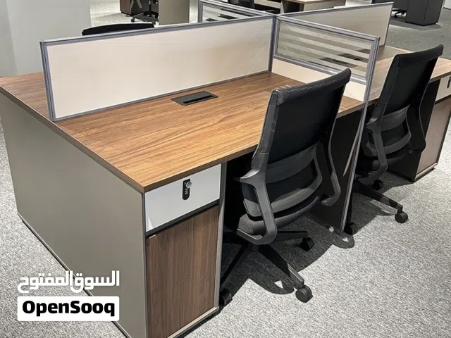 workstation 4 Person