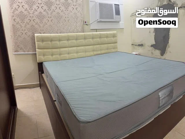 للبيع اثاث غرفة النوم
