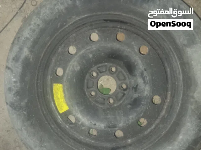 عجلة 17 نظيفة رقيقة احتياط للبيع تركب ع سنتافي 2015 وبعض من السيارات