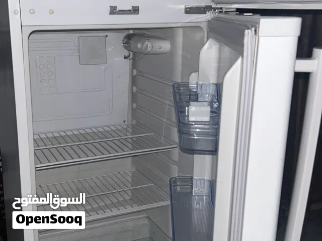 السلام عليكم  ثلاجة 9 قدم