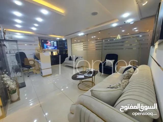 عيادة تجميل للايجار في شارع عبدالله غوشة، مساحة المكتب 123م