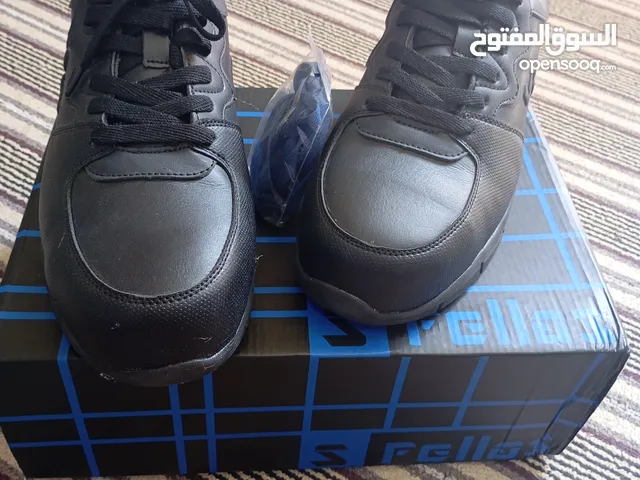 حذاء سلامة Safety shoes