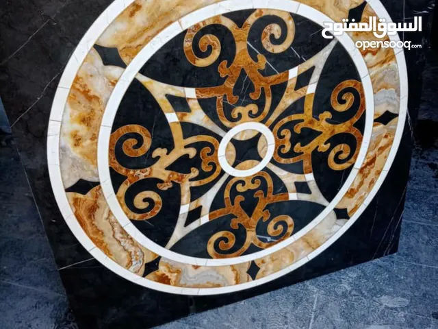 **"سجادات الزهور الحجرية: فن الطبيعة في تصميم المساحات الخارجية والداخلية"**