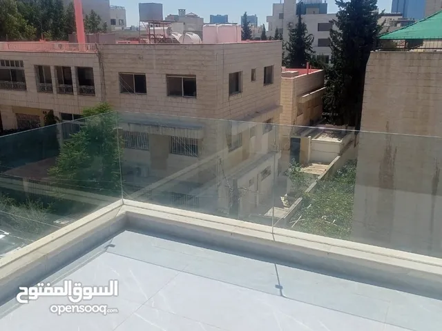 170 m2 3 Bedrooms Apartments for Sale in Amman Um Uthaiena