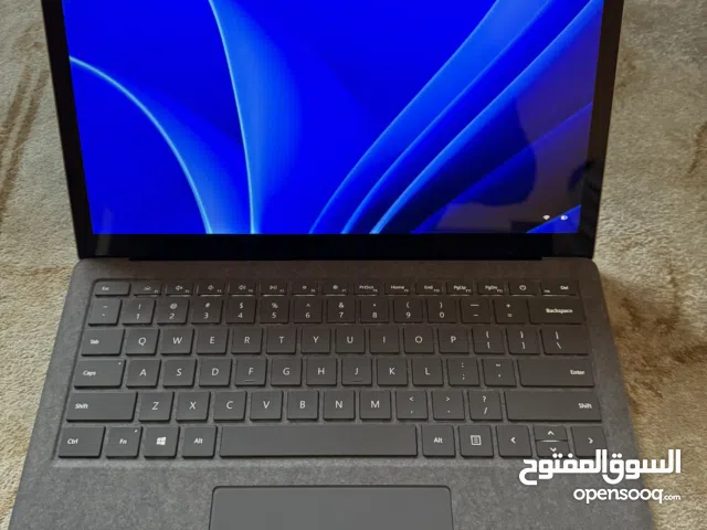 Microsoft laptop i7 11gen 16 Ram 512 SSD
