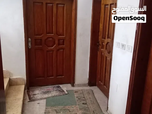 شقة للايجار طابق اول على الشارع العسكري