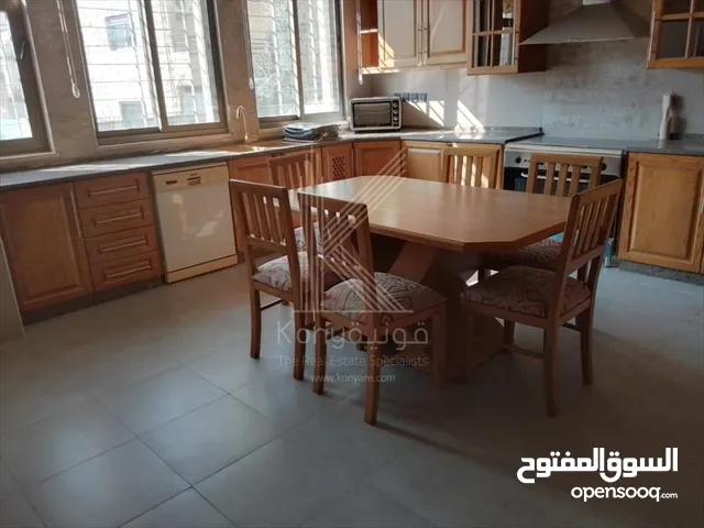 200 m2 3 Bedrooms Apartments for Sale in Amman Abdoun