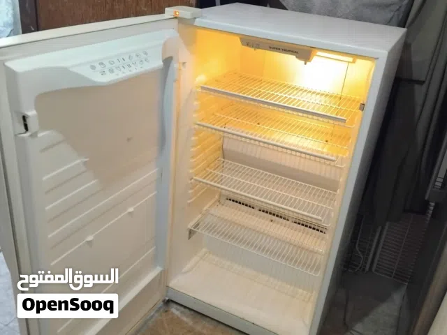يوجد للبيع فليزر ونسا حجم وسط استعمال خفيف