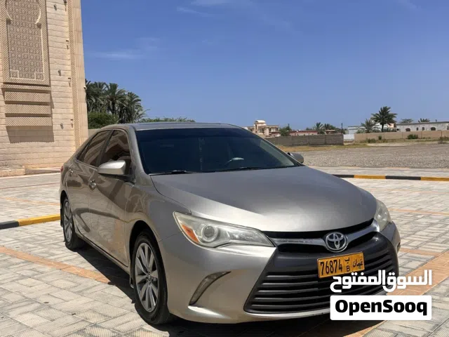 2016 تويوتا كامري XLE