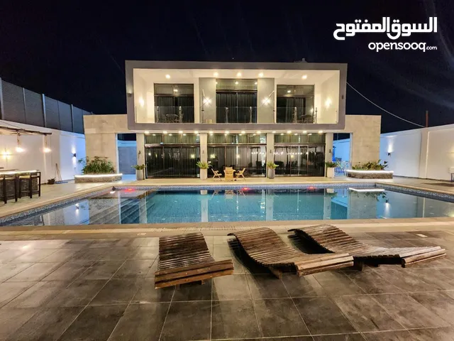 Luxury villa( VIP ) الجوفة الجديدة حي الڤلل مسبح 17 طول بعرض 7 __ مع طاولة بلياردو ___وكل ما تحتاجوه