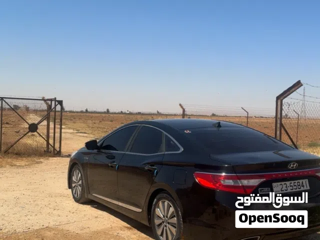 2014 هيونداي ازيرا Standard