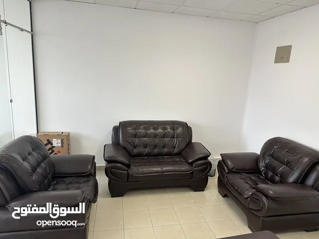 للبيع - طقم كنب مكتبي جديد فاخر