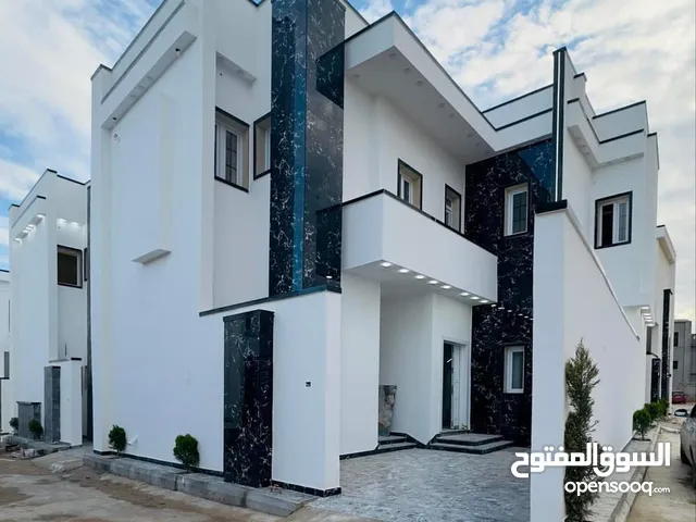 210 m2 5 Bedrooms Townhouse for Sale in Tripoli Khallet Alforjan