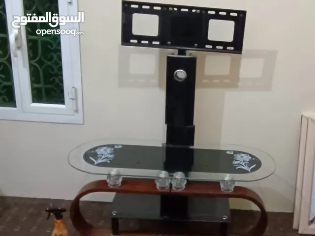 طاولة تلفزيون