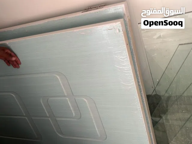 أبواب للبيع