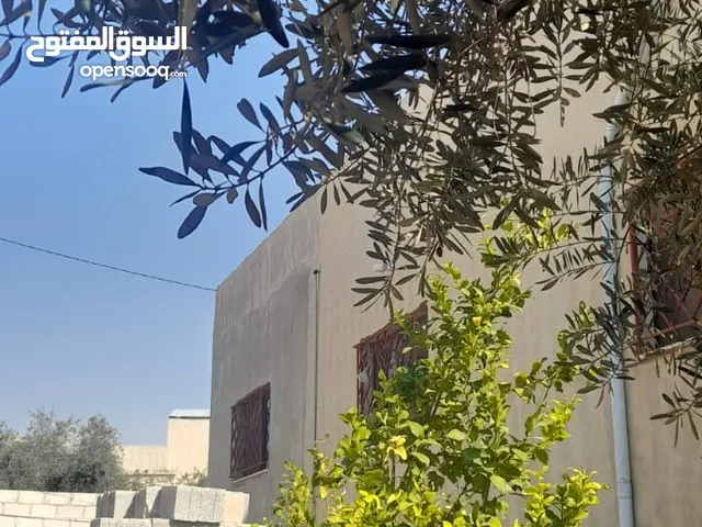 بيت للبيع المفرق  -الخالدية -حي الكرامة -بجانب   مسجد العباس بن عبدالمطلب