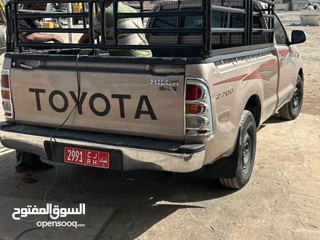 نقل عام خط نزوى مسقط أي مكان