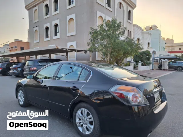 Used Nissan Altima in Kuwait City
