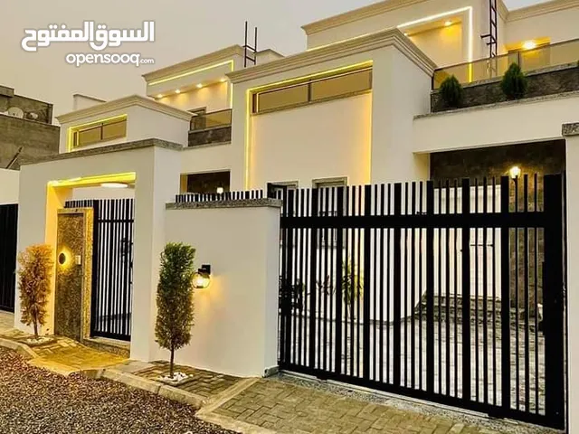 190 m2 3 Bedrooms Townhouse for Sale in Tripoli Ain Zara