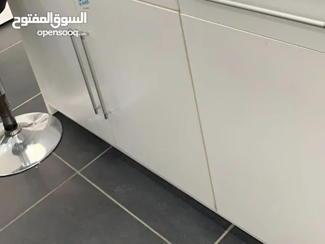 ديكور محل تجاري مناسب جدا لمحل هاتف نقال اكسسوارات حاسبات صيدلية