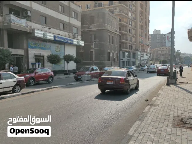 للايجار محل على شارع الجمهوريه