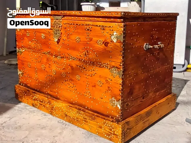 (اقرأ الوصف) انتيكة تحفة صندقجة لايوجد توصيل ابعادها التقريبية 92x62x59x