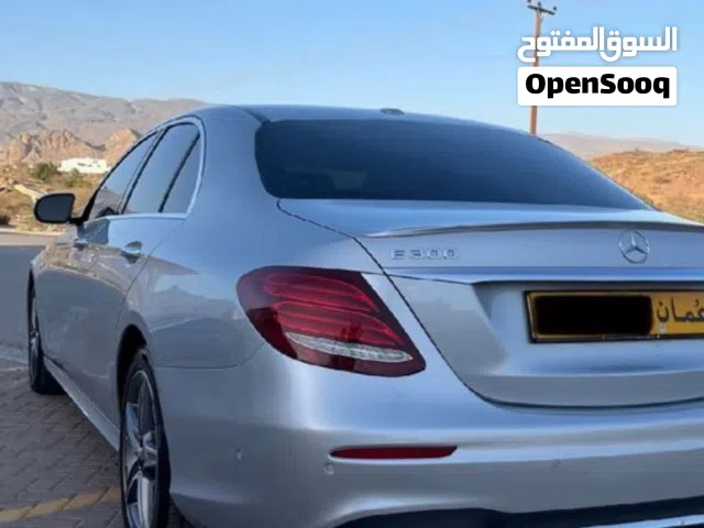 Sedan Mercedes Benz in Muscat
