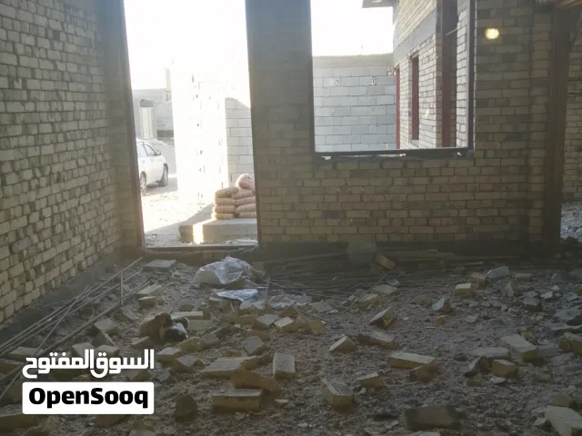 250 m2 4 Bedrooms Townhouse for Sale in Basra Tannumah