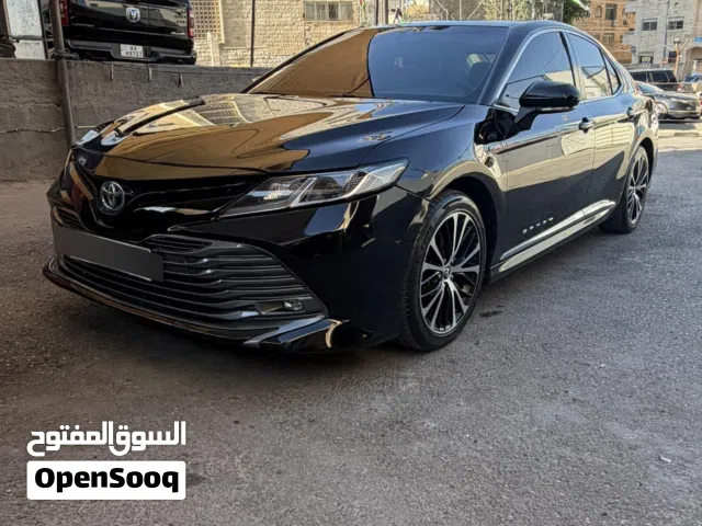 2020 Toyota Camry GLE