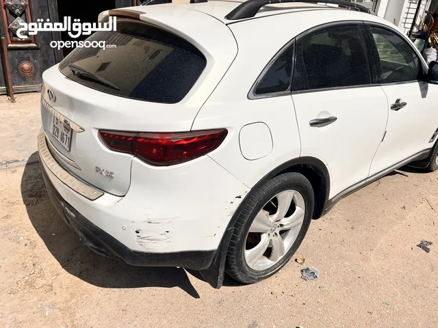 Used Infiniti FX35 in Tripoli