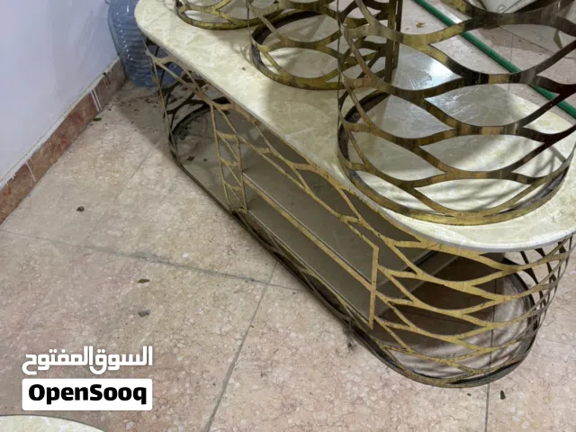 طبلات البيع نظيفات