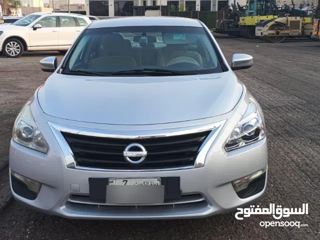Used Nissan Altima in Al Ahmadi
