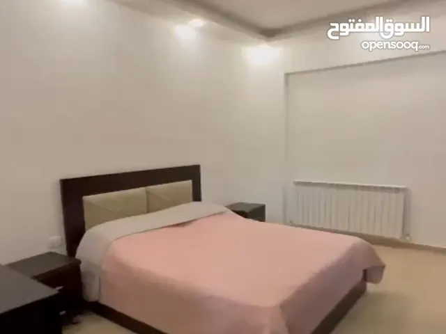 300 m2 3 Bedrooms Apartments for Rent in Ramallah and Al-Bireh Surda