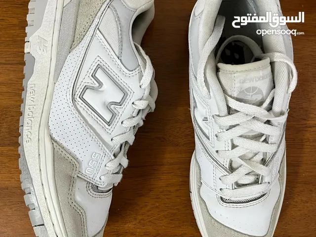 Newbalance 550 للبيع Size:39. 5Condition :10 /10