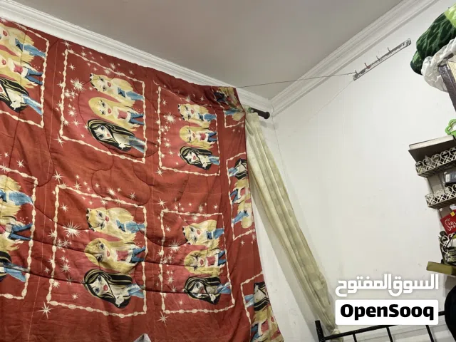 مطلوب  مشاركة سكن  إنسان على خلق